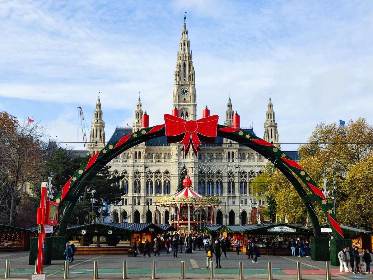 Center ! 3 Stops Away From The Center Of Vienna! Apartment